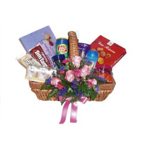 Gourmet Basket with flowers