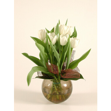 white tulips bouq
