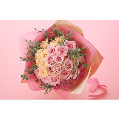 Elegant hand-tied bouquet mainly with roses